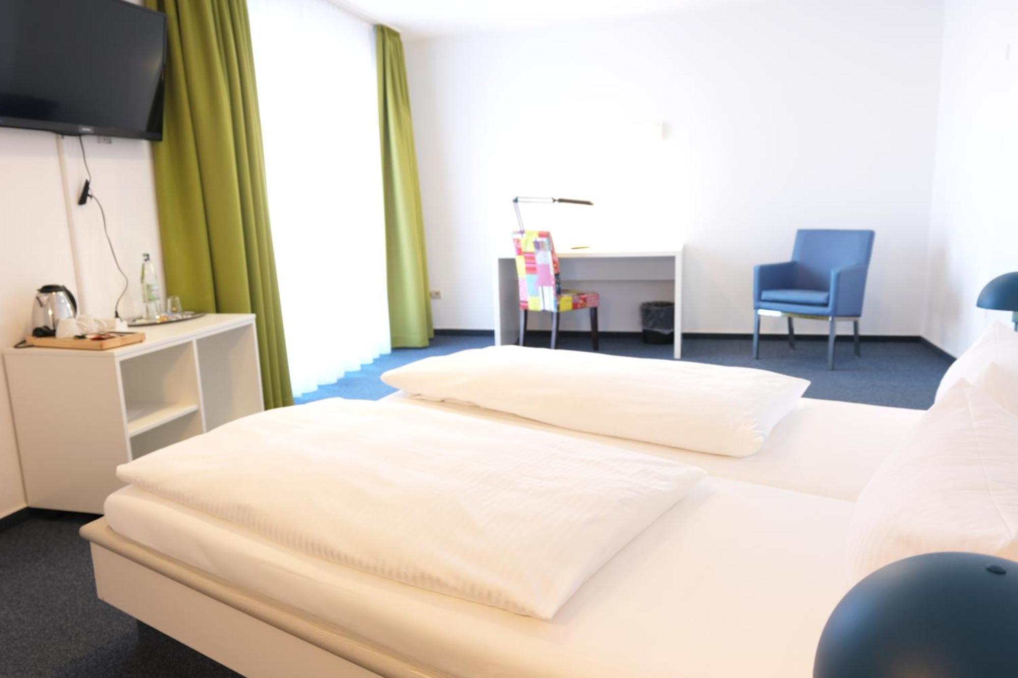 Vivotel Niederrhein Voerde ภายนอก รูปภาพ